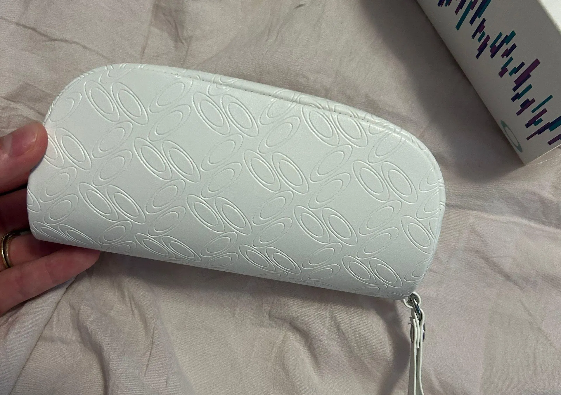 Oakley  Sunglasses - Image 5