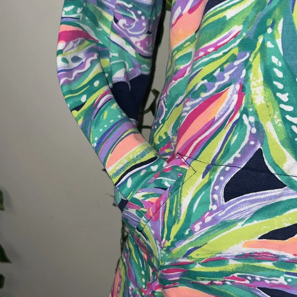 Lilly Pulitzer 50+UPF Skipper Popover Patterned Summer Long sleeve Quarter Zip - Image 3