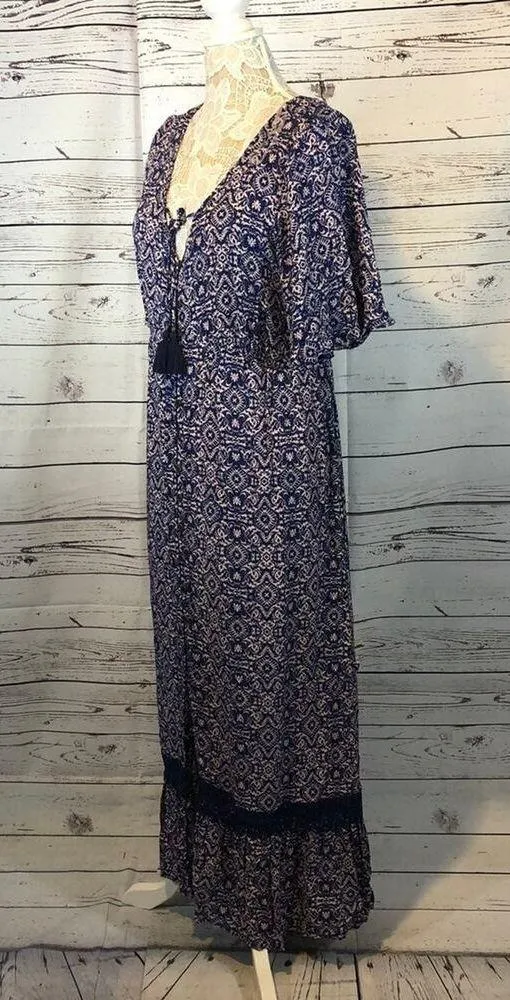 Artesia Boho Chic Button Front Short Sleeve Maxi tasel neck closing size medium Blue - Image 8