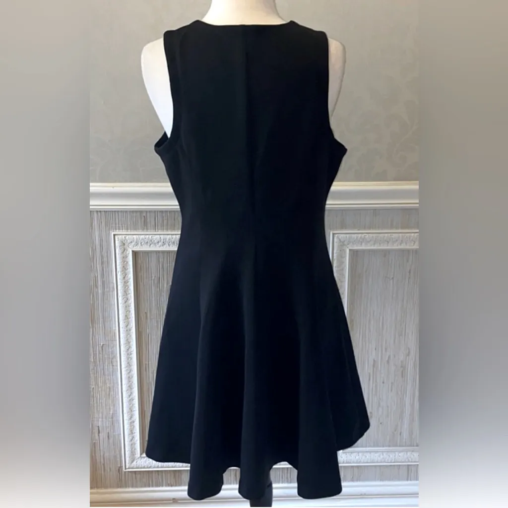 Bar III Black Sleeveless Dress with front zipper cute elegant work, date, formal - Image 3