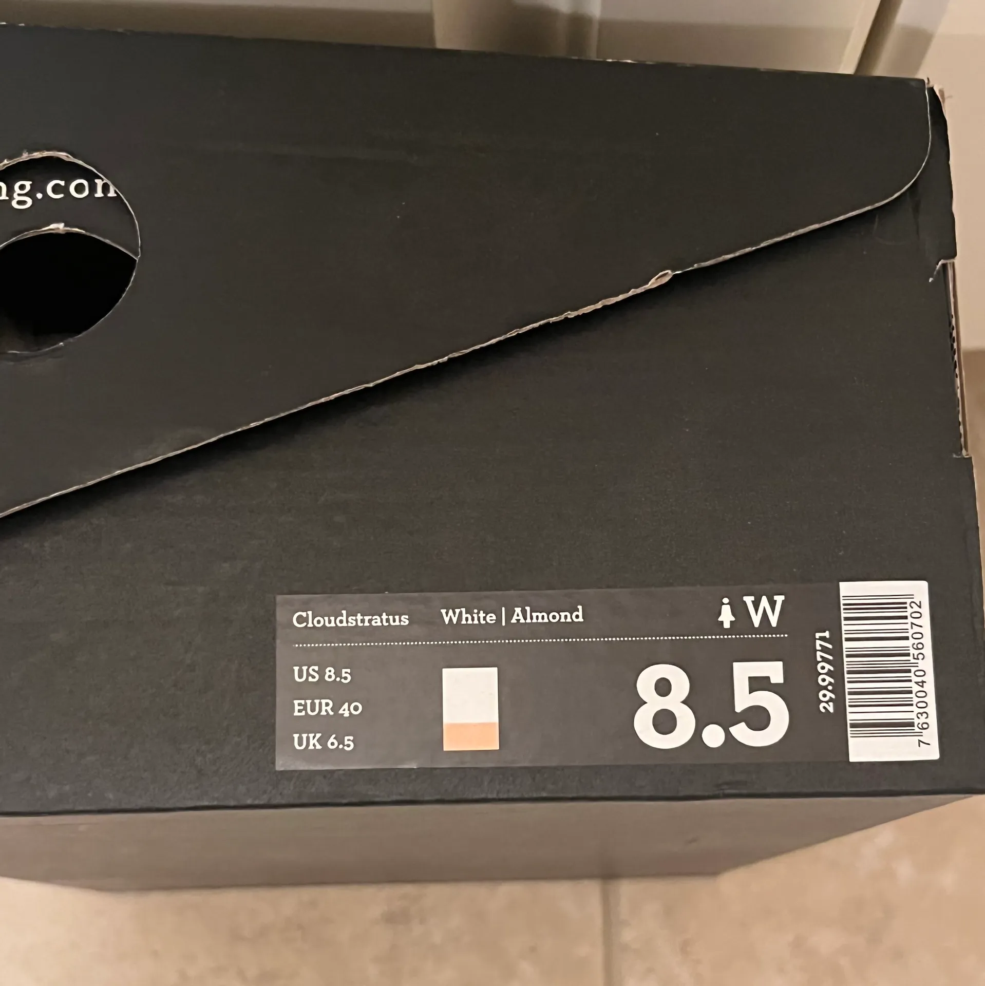 CloudStratus White Almond Running Shoes Sz 8.5 - Image 11