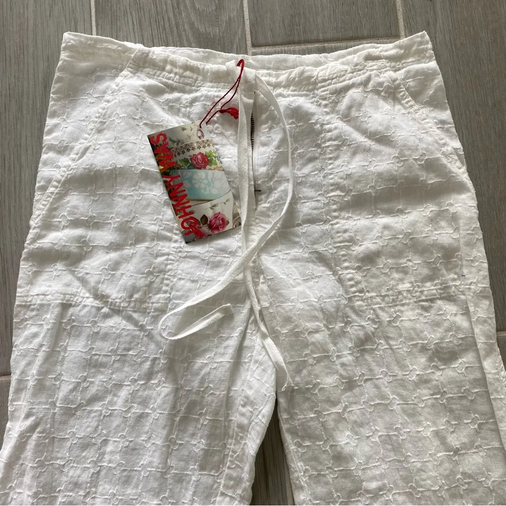 NEW JOHNNY WAS WIDE LEG WHITE EMBROIDERED LINEN PANTS SZ SMALL - Image 2