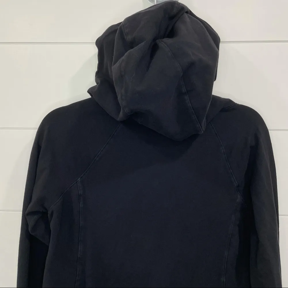 Athleta Sentry Hooded Sweatshirt Size Medium - Image 10