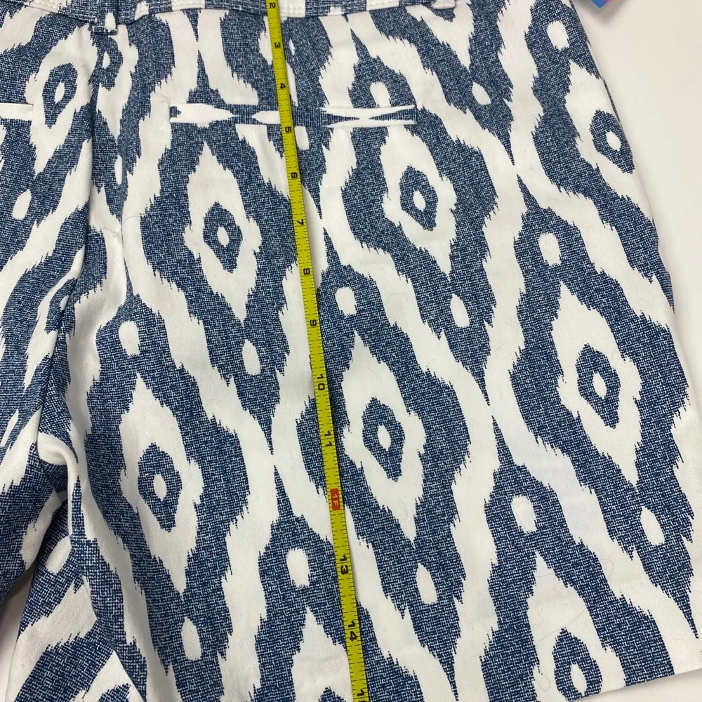 Isaac Mizrahi New York Dotty Print Short NWT 10 - Image 4