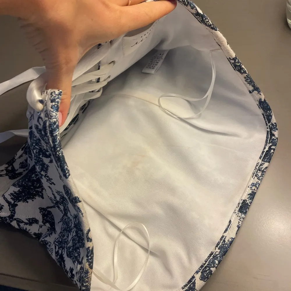 American Threads Blue and White Lace-Up Blouse - Image 4