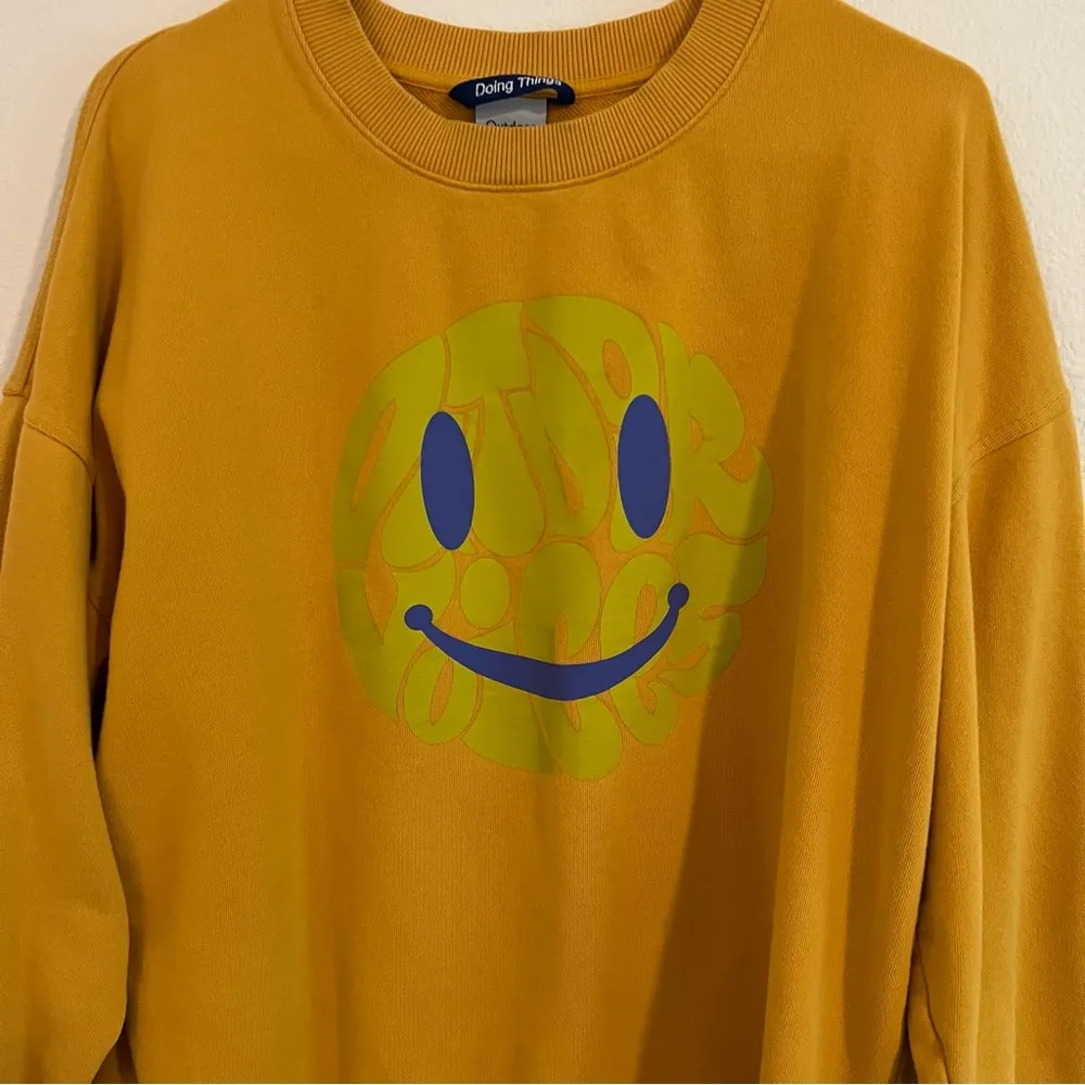 Outdoor Voices Rare Hiker’s Club Pickup Graphic Smiley Sweatshirt - Image 4