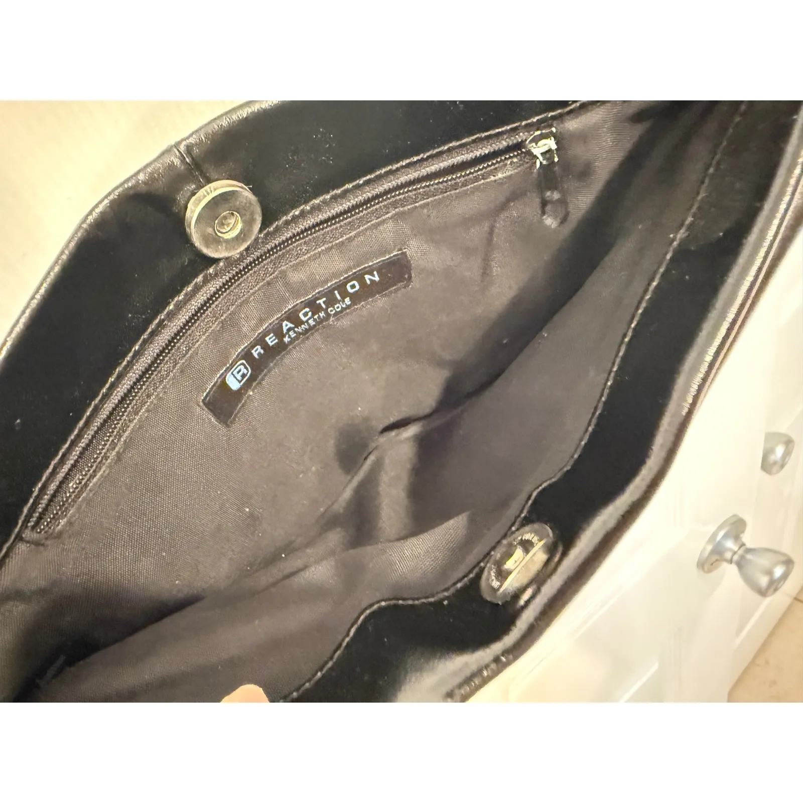 Reaction Kenneth Cole Black Shoulder Bag Purse Handbag Minimalist Chic - Image 3