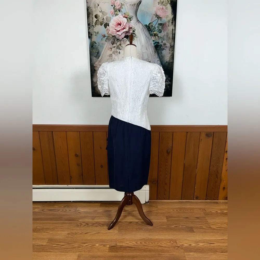 Elegant New Vintage 1980s Leslie Faye White and Navy Mother of the Bride Dress! - Image 6