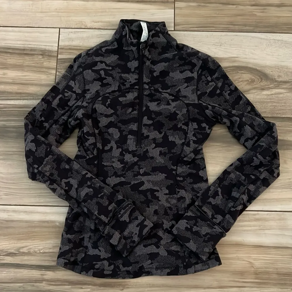 Lululemon Run Briskly 1/2 zip shirt - Image 2