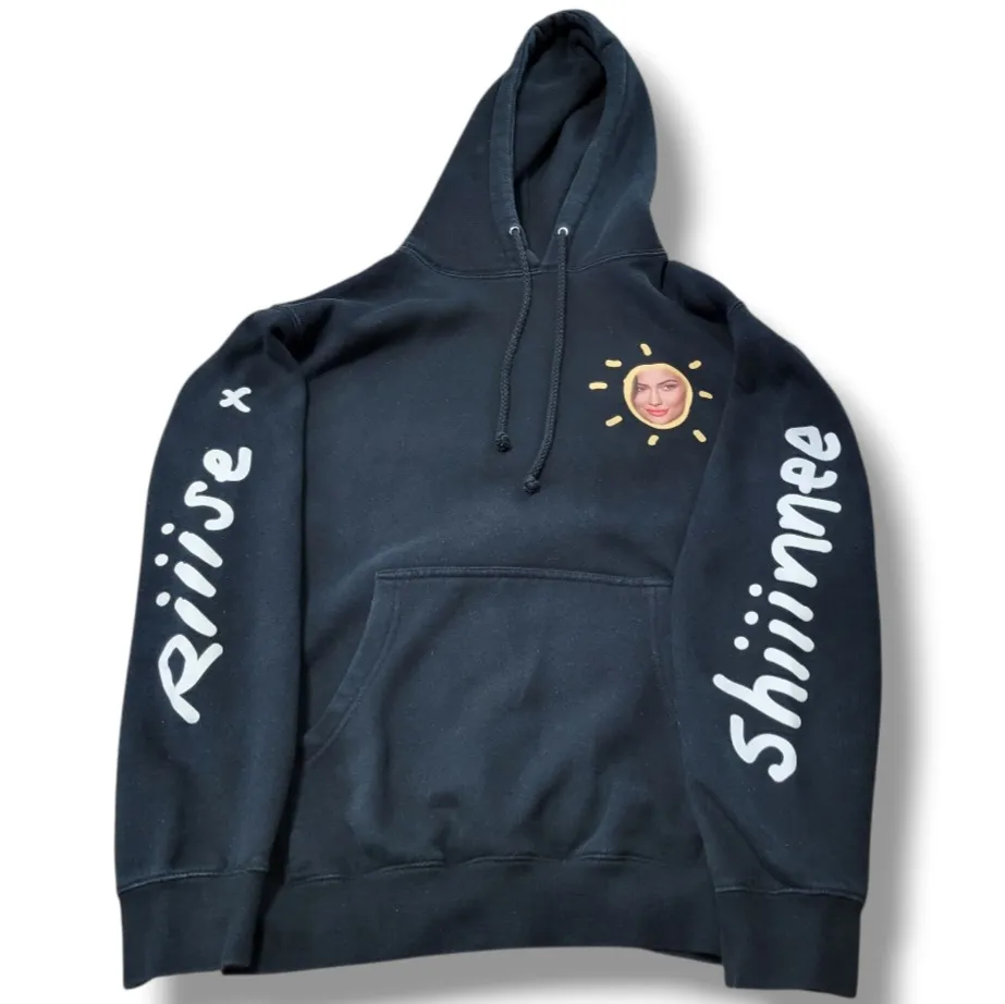 The Kylie Shop By Kylie Jenner Sweatshirt Size XS Rise And Shine Hoodie Graphic Hoodie Black - Image 3