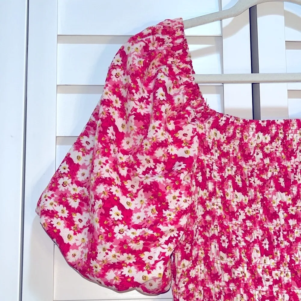 Puff sleeve floral dress medium super stretchy ruched bodice pink floral dress - Image 3