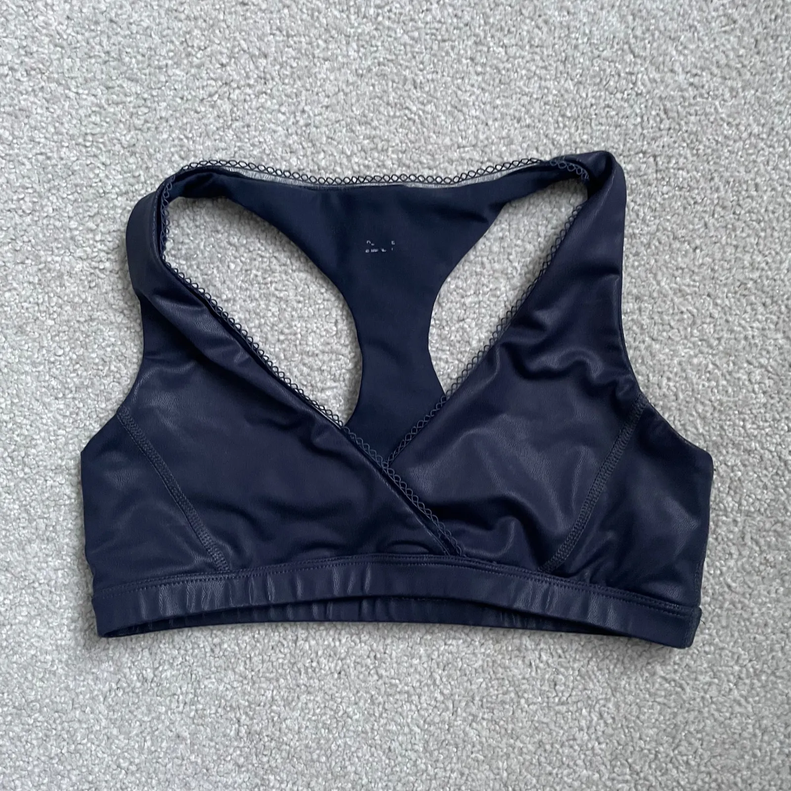 Beyond Yoga Racerback Sports Bra Metallic Navy Blue Activewear Size Womens Small - Image 3