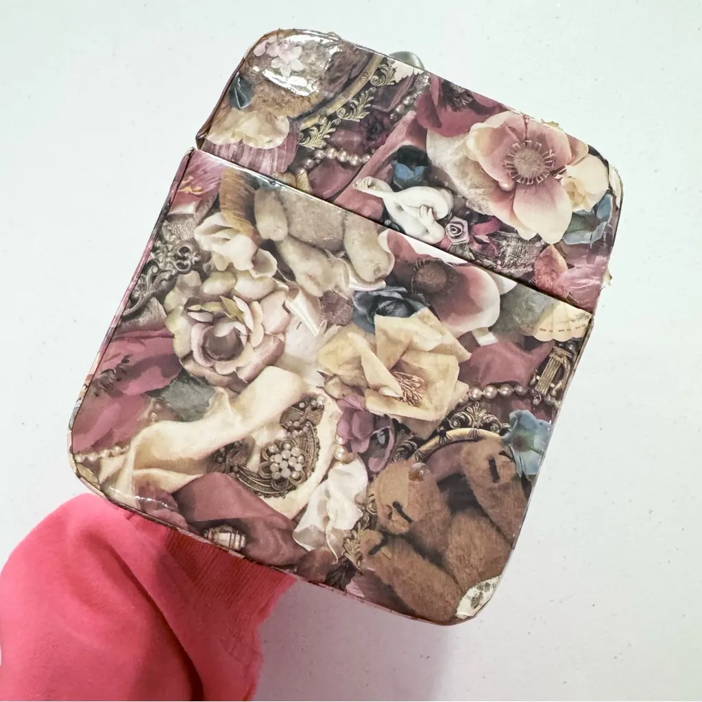 Vintage 90’s Floral Teddy Bear Print Box/Handbag w/latch Pink - Image 8