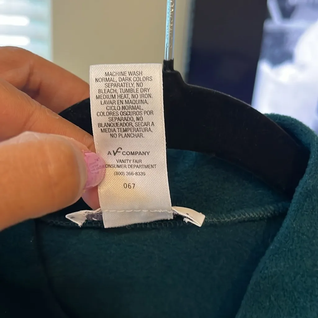 Vintage Vanity Fair robe size Large - Image 8