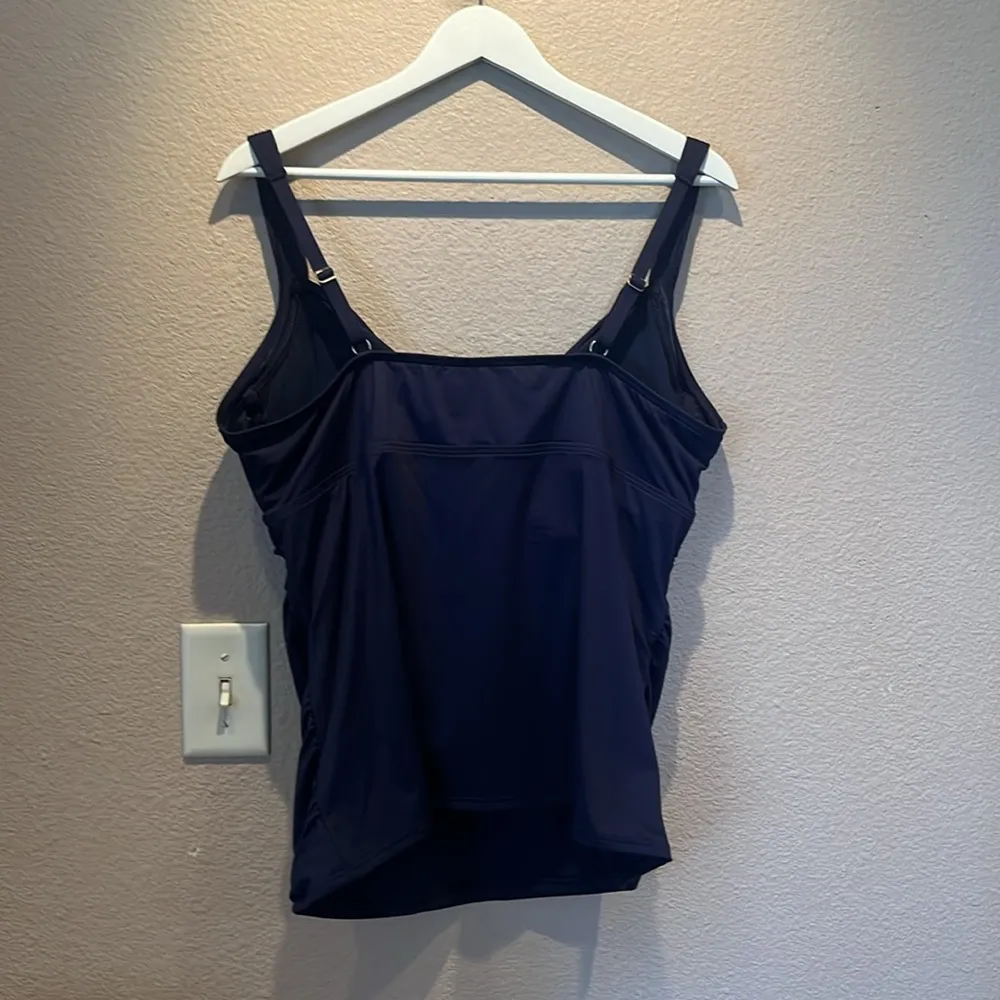 Lands’ End Women’s Navy Blue Underwire Criss cross Tankini Top Size 18 - Image 6
