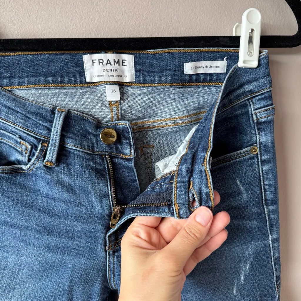 Frame‎ Women’s Le Skinny de Jeanne Mid Rise Distressed Denim Jeans Size 26 - Image 4