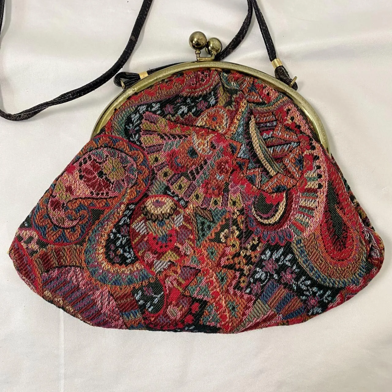 Vintage 70s Burgundy Purple Multi Fabric Tapestry Paisley Kiss Lock Bag Red - Image 3