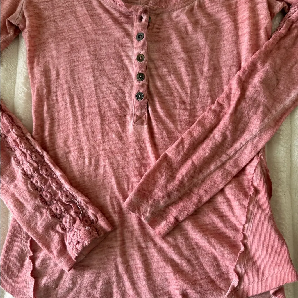 Free People Dusty Pink Long Sleeve Top with Lace Detail - Image 4