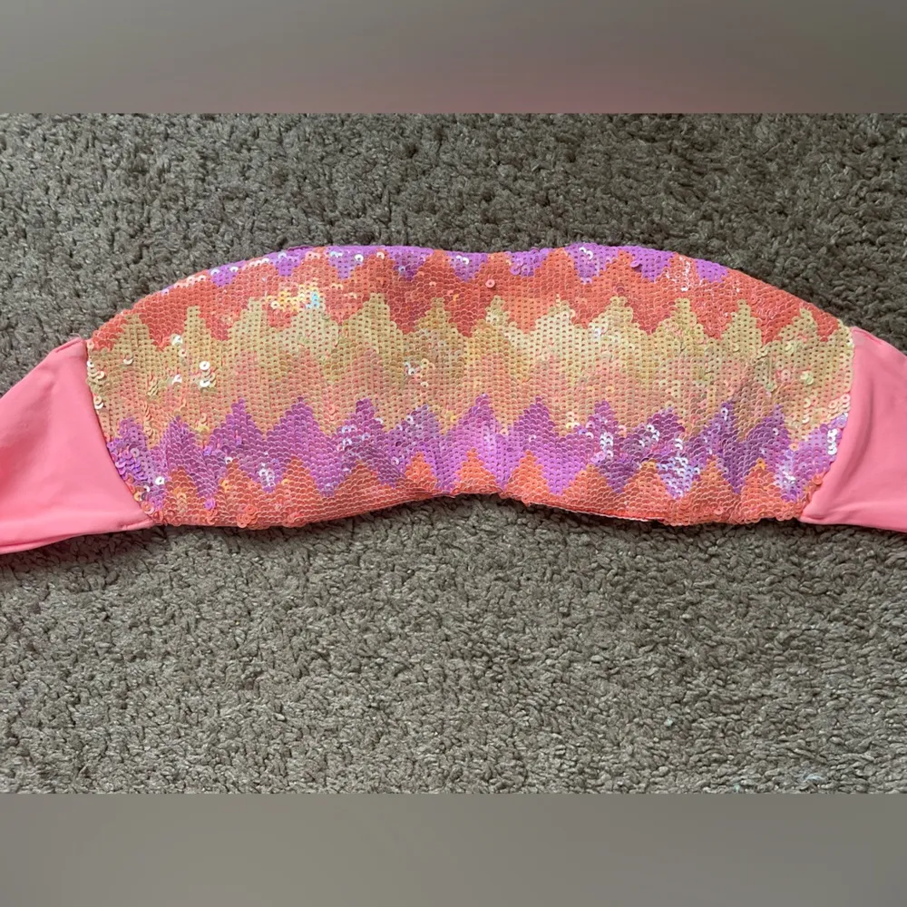 Victoria’s Secret pink sparkle bikini top size small - Image 2
