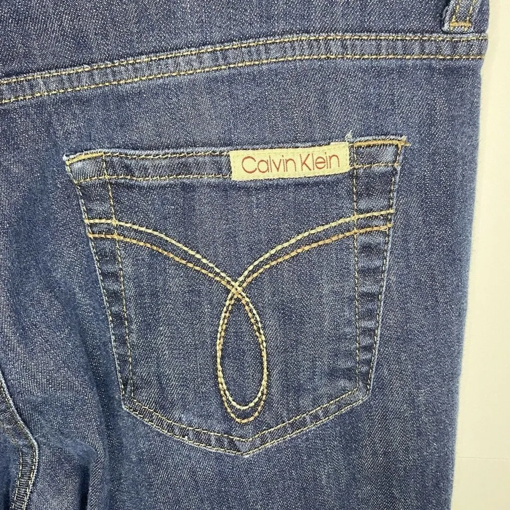 Calvin Klein Women's Size 10 (32x29) Flare Fit Mid Rise Stretch Denim Jeans - Image 7
