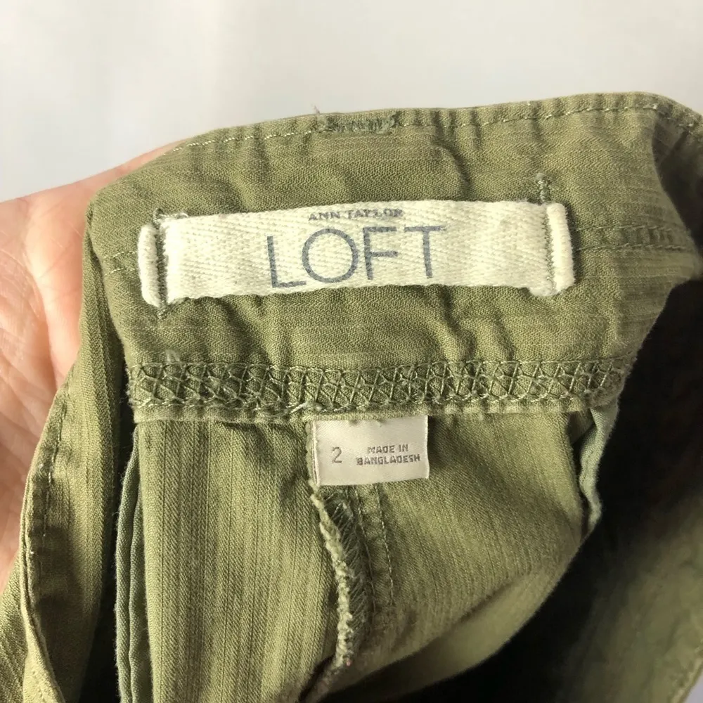 Ann Taylor LOFT Green Y2K Cropped Cargo Pants 2 - Image 8
