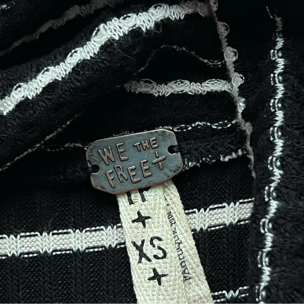 We The Free Drippy Black White Striped Long Sleeves Cowl Neck Thermal Top XS - Image 7