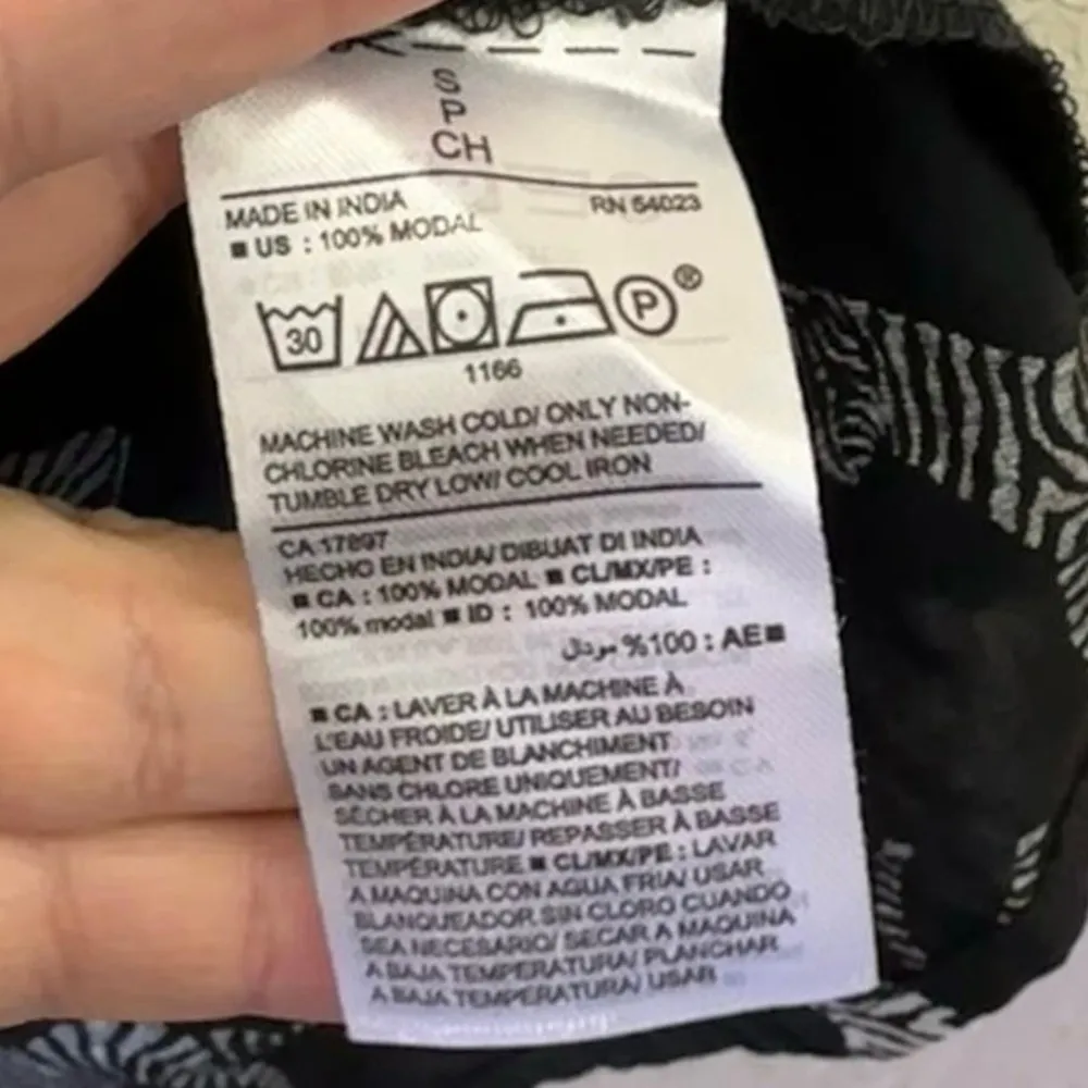 NWT Old Navy Black Zebra Tank Top - Image 5