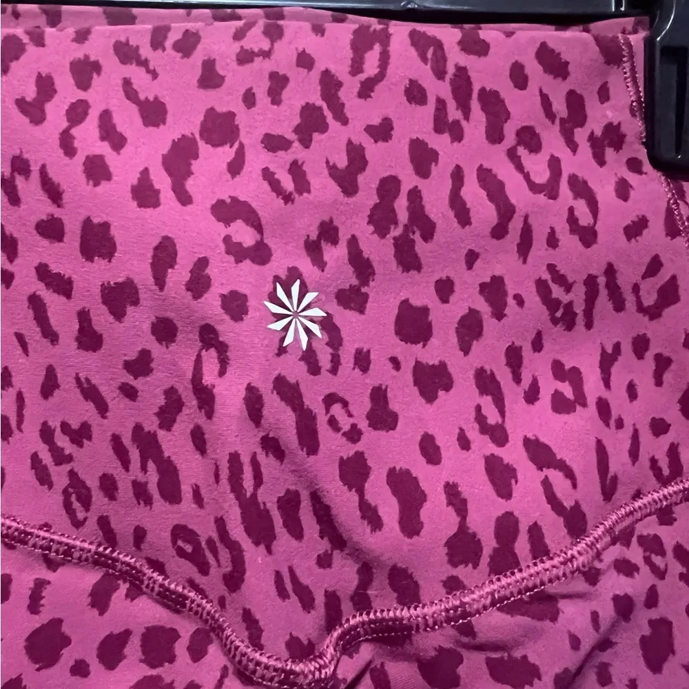 Athleta Salutation Stash Pocket II 7/8 Legging Dot Leopard Vintage Size Small - Image 7