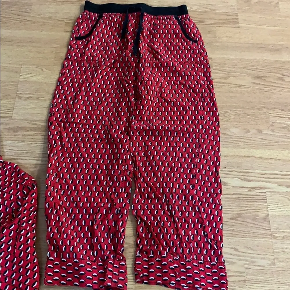 Victoria’s Secret Red penguin pajamas size small - Image 4