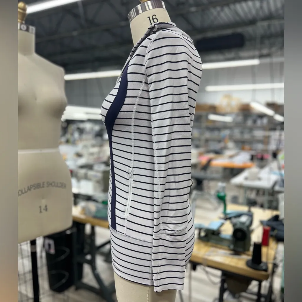 Lululemon Stride Jacket 8 - Image 4