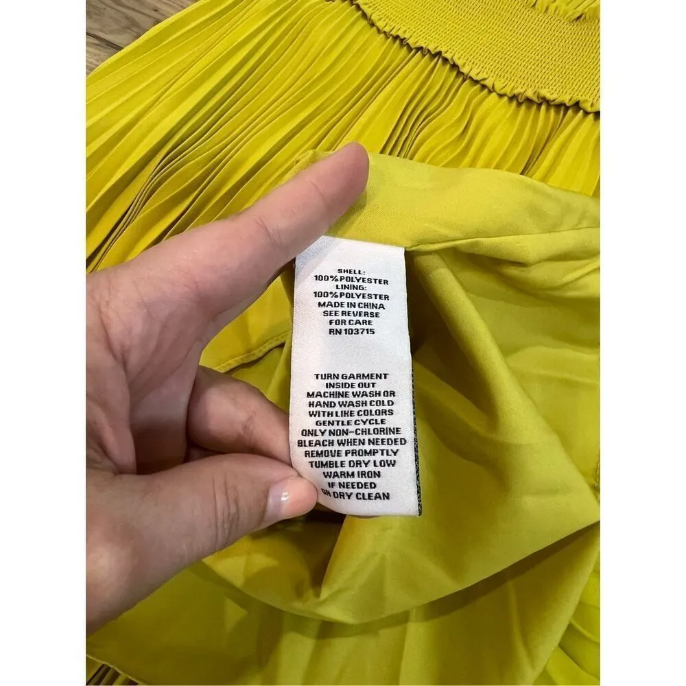Nanette Lepore NWT Yellow Pleated / Smocked Dress Size 6 - Image 6