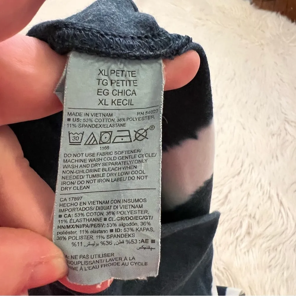 Old Navy Balance Legging Blue Tie Dye - Image 10