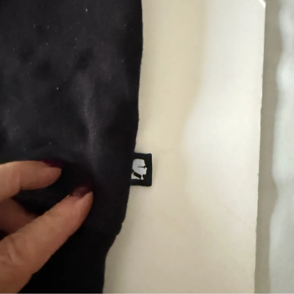 Karl Lagerfeld Sweatshirt Top Pullover Sequin Beaded Logo Black Size Medium - Image 6