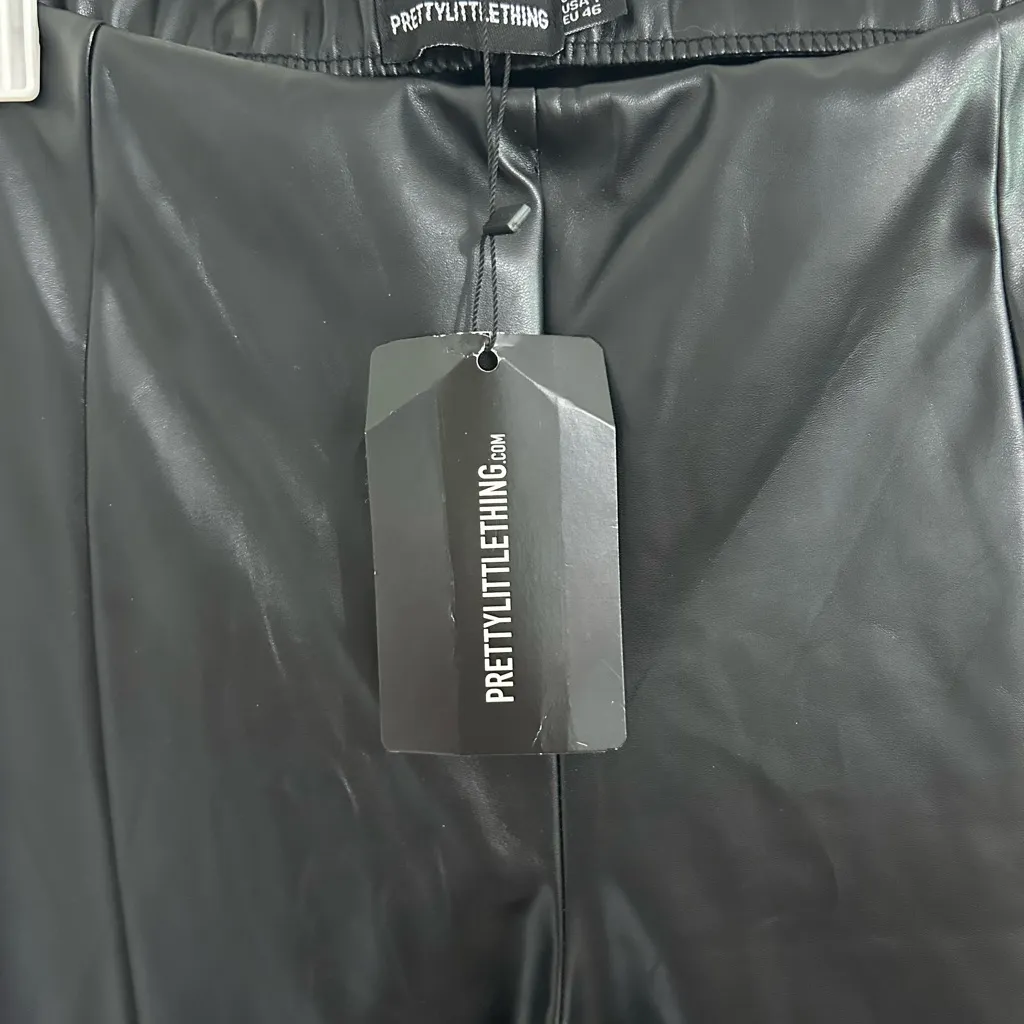 PrettyLittleThing Black Faux Leather leggings - Image 5