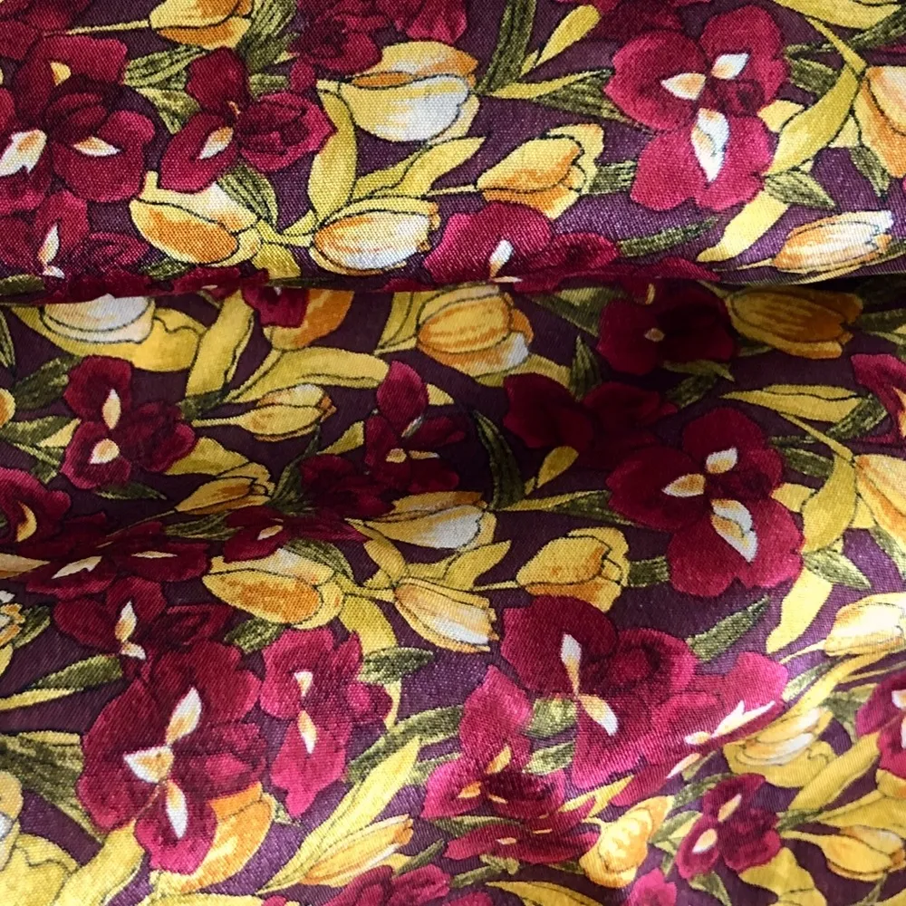Vintage Red Iris Flower & Yellow Floral Print Silk Neck Scarf - Image 10