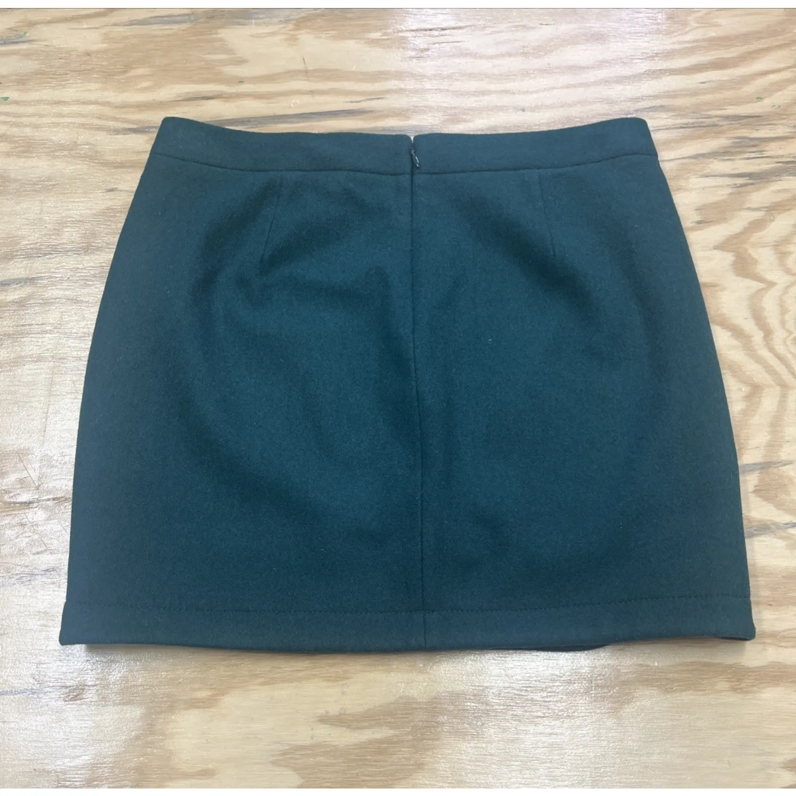 J Crew Y2K Wool Blend Mini Skirt Womens Size 6 Green Preppy Chic Work Wear - Image 2