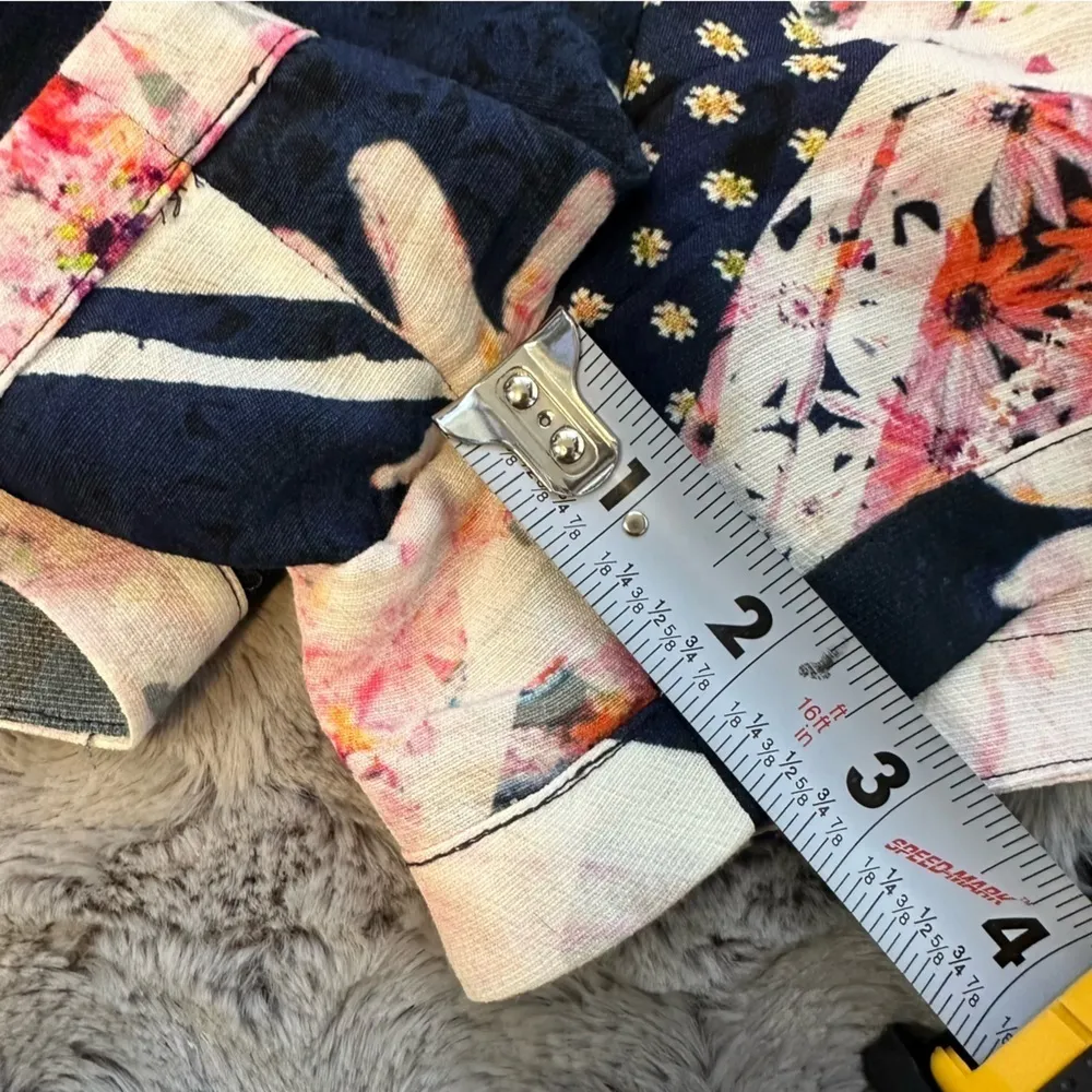 French Connection Women's Samba Avenue Shorts Daisy Floral Print Flowy Size 4 - Image 9