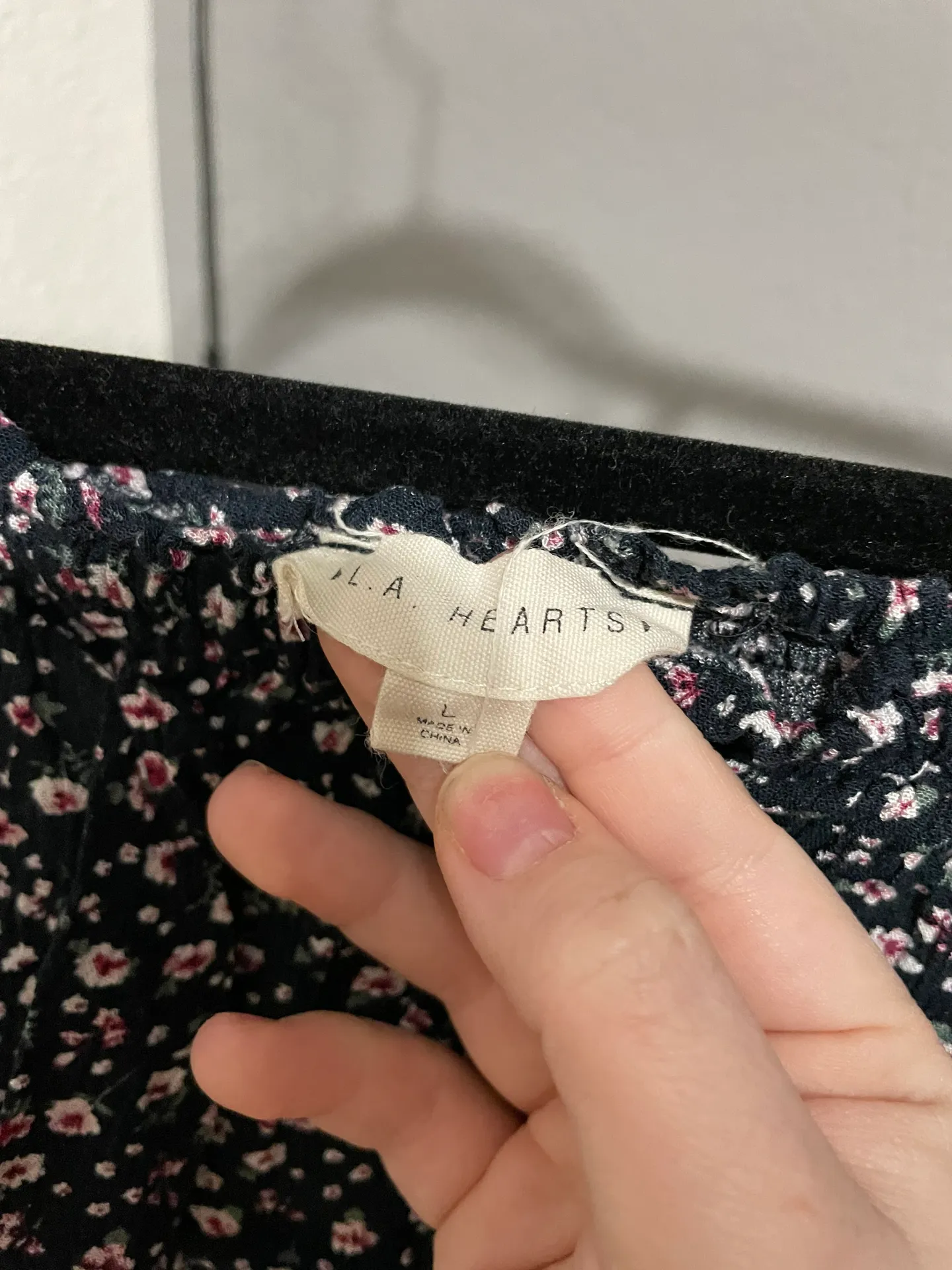 LA Hearts Off The Shoulder Top - Image 3