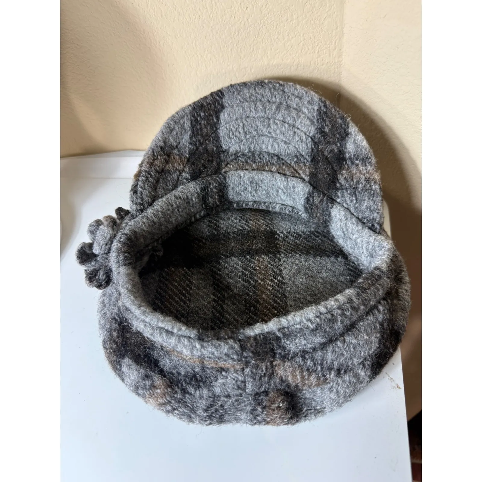 Wool Blend Newsboy Hat Cloche Cap Flower Accent‎ Gray Plaid - Image 5