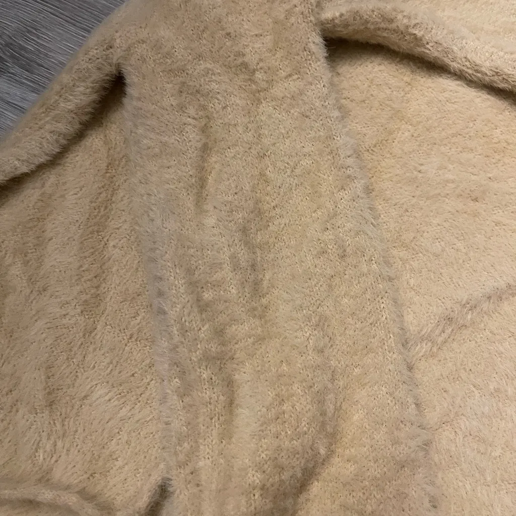 NWT FOREVER21 TAUPE FUZZY BACKLESS SWEATER S - Image 8