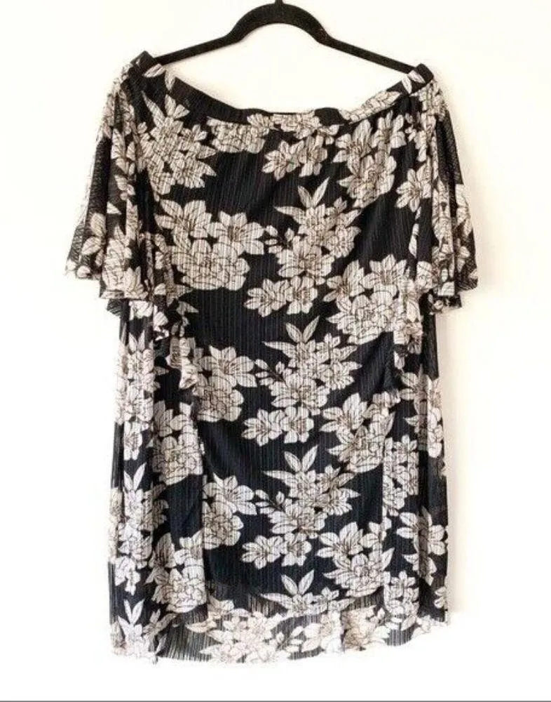 NEW Moon River Dress Size Small Women's Off Shoulder Floral Mini Black & White - Image 3
