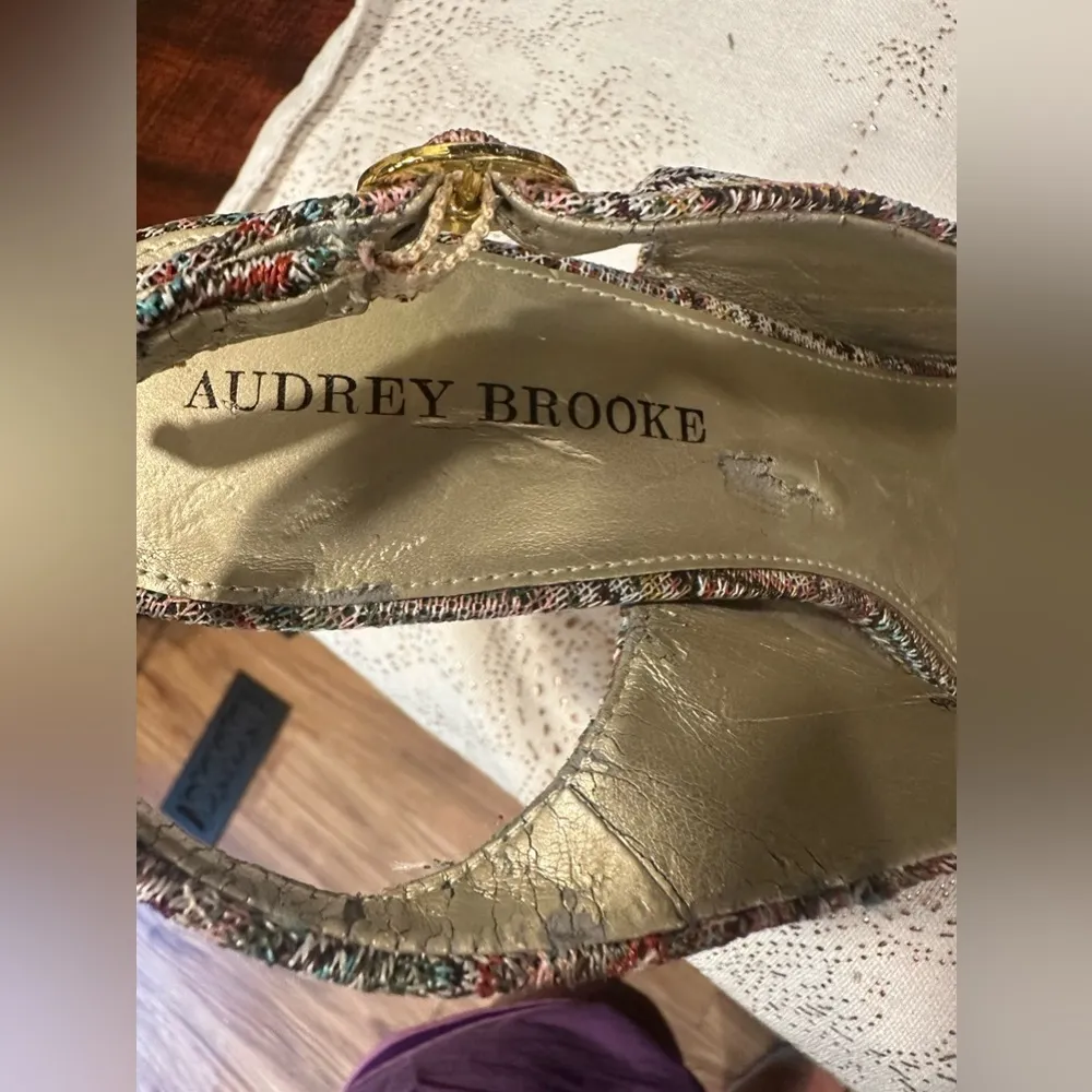 Audrey Brooke Multi Colored Chevron Wedge Heels Size 8 - Image 8