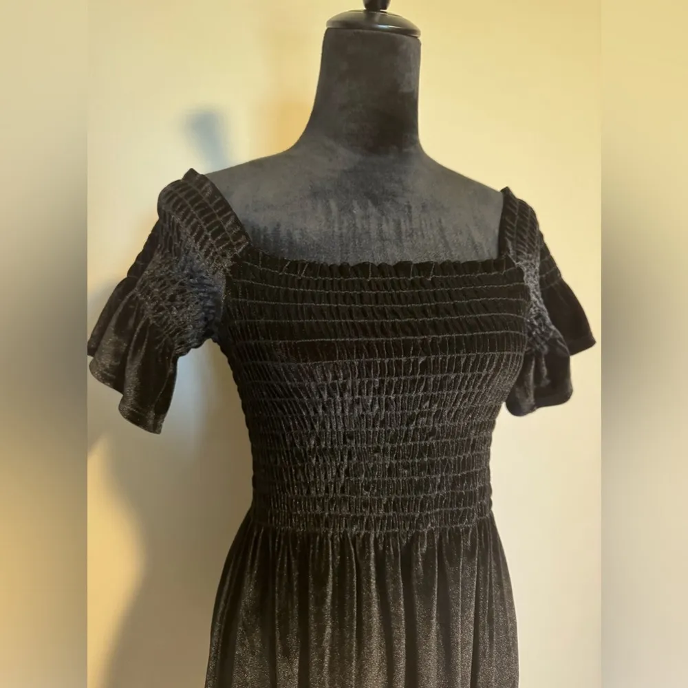 EUC Urban Outfitters Black Off The Shoulder Velvet Smocked Dress size small - Image 2