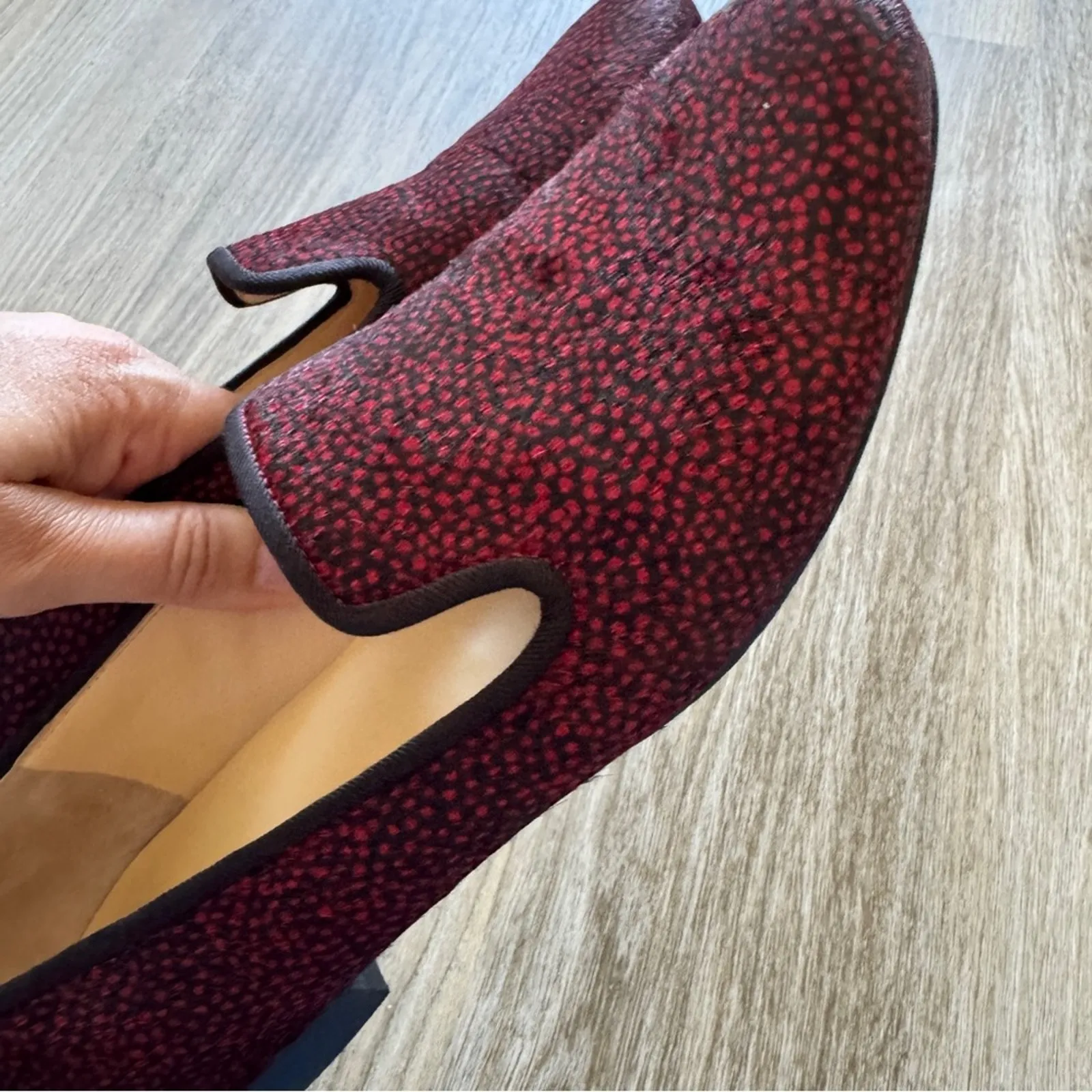 Cole Haan Red Spotted Calf Hair Slip On Loafers Womens 8 Flats Comfortable Shoes - Image 4