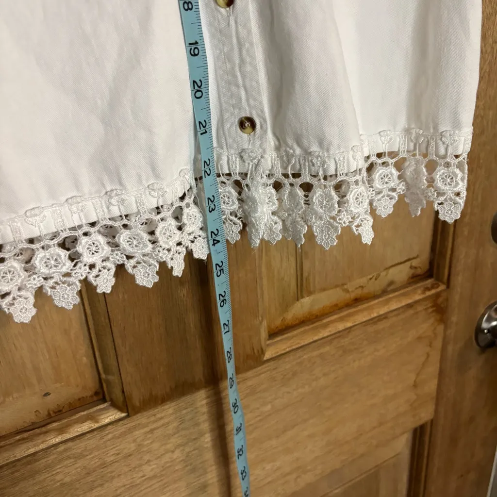 Rosettes women’s Floral Patchwork Lace Shirt size M‎ White Size M - Image 7