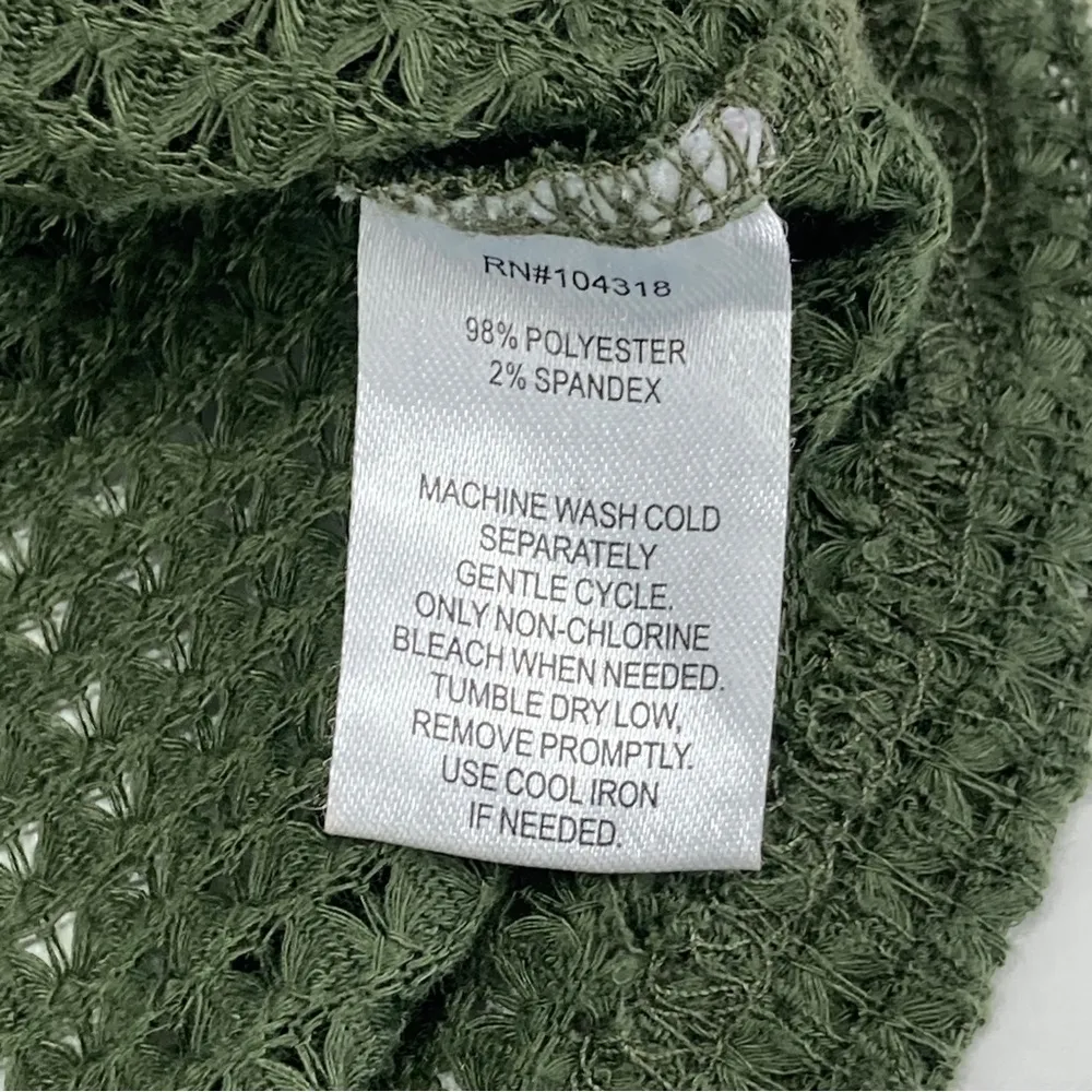 Derek Heart Maternity Sweater with Accent buttons L - Image 9