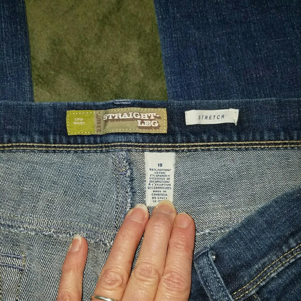 Old Navy I Low Rise Straight Leg Stretch Jeans 18 - Image 7