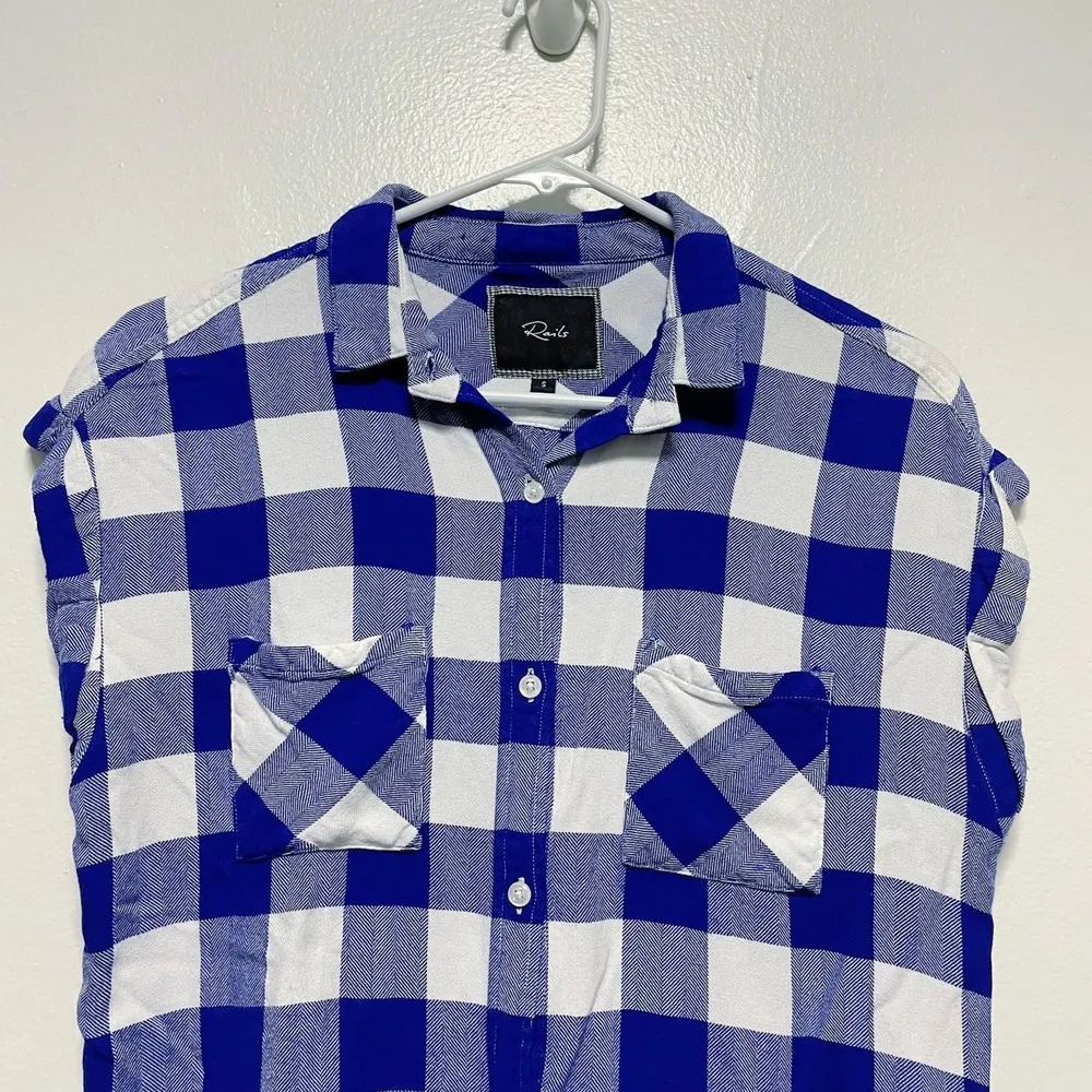 Rails Blue and White Buffalo Checkered Flannel Short Sleeve Button Down Top - Image 5