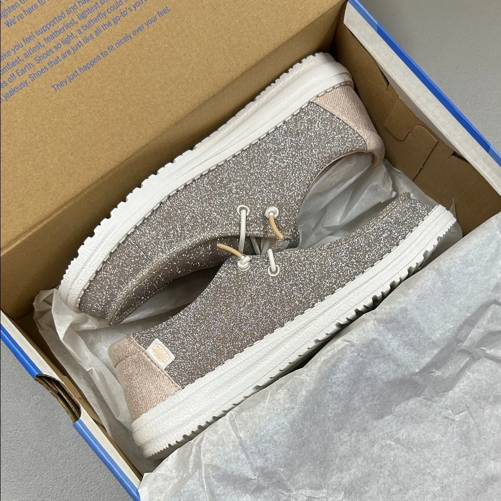 Hey Dude Wendy Metallic Sparkle Shoe Loafer Rose Gold Womens Size 7 NWT in Box - Image 2