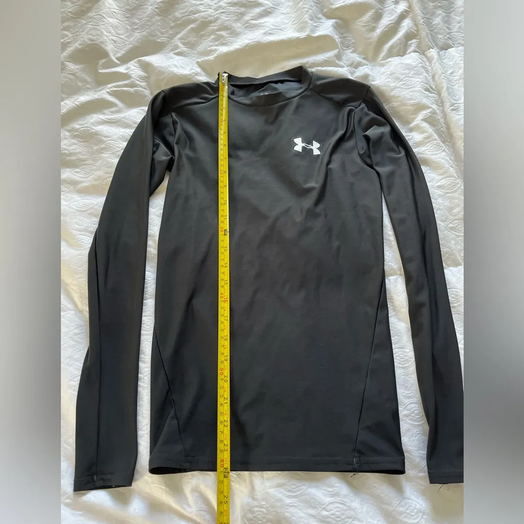 Under Armour  HeatGear Black long sleeve shirt size small - Image 2